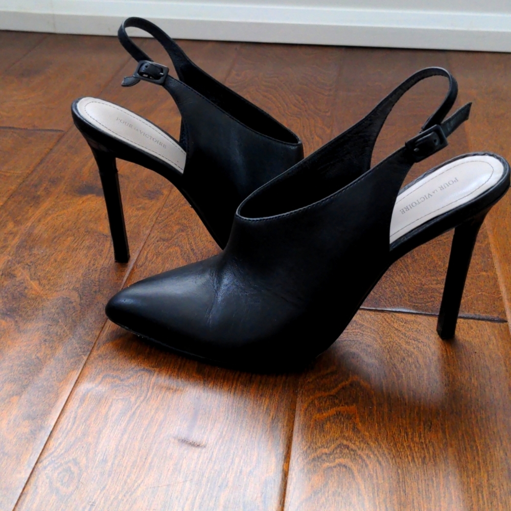 Pour la Victoire black leather high heeled mules, size 8